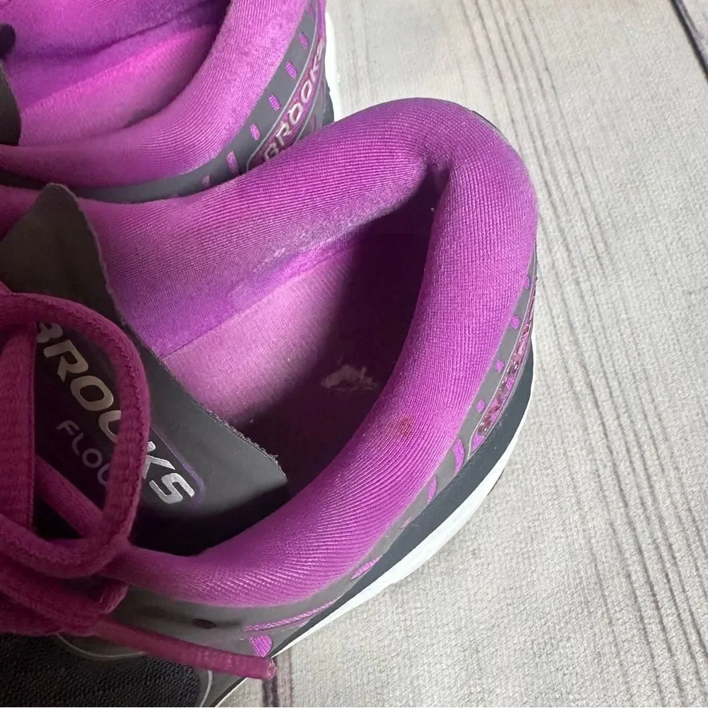 Brooks Running Shoes Pure Flow 6 Purple Gray Athletic Sneakers Women Sz‎ 9